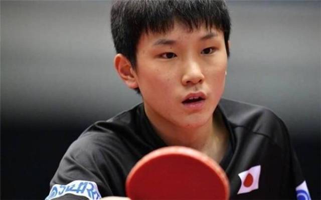 名选手紧追 名选手紧追