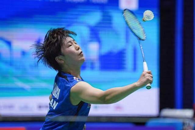 现得游刃有 现得游刃有